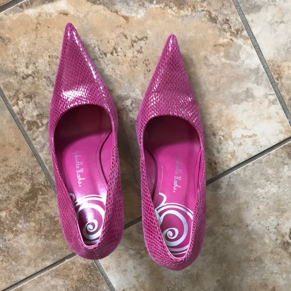 Pink Snakeskin Gabriella Rocha Heels - size 7